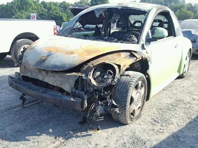 3VWCC21C9XM444751 - 1999 VOLKSWAGEN NEW BEETLE 绿色 照片 2