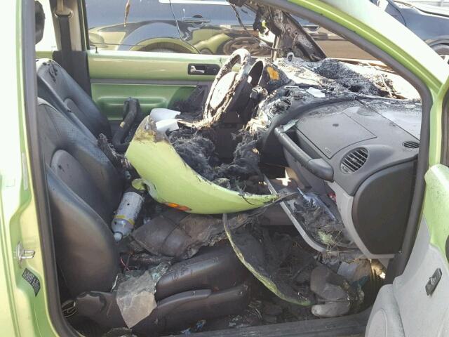 3VWCC21C9XM444751 - 1999 VOLKSWAGEN NEW BEETLE 绿色 照片 5