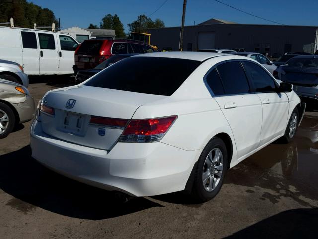 1HGCP2F4XCA174270 - 2012 HONDA ACCORD LXP WHITE photo 4