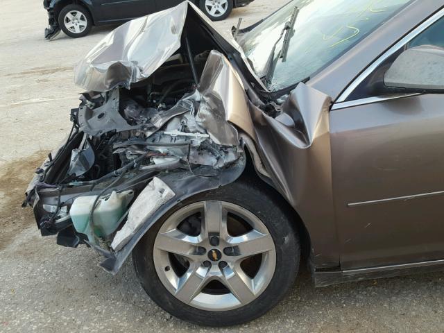 1G1ZC5E08AF321747 - 2010 CHEVROLET MALIBU 1LT ნაცრისფერი ფოტო 10