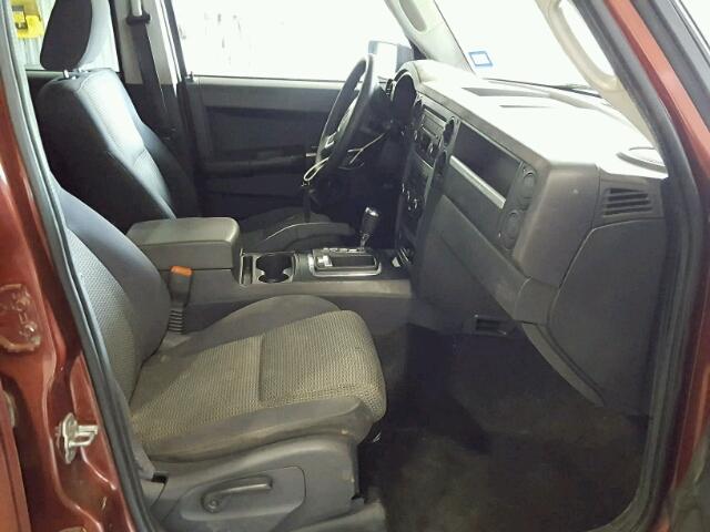 1J8HG48N58C156205 - 2008 JEEP COMMANDER MAROON photo 5