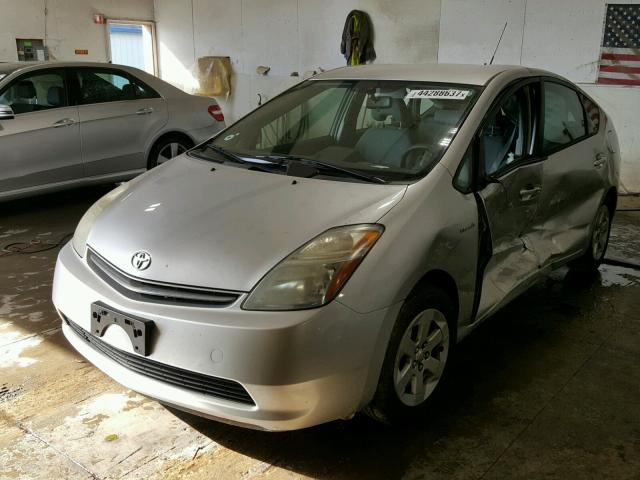 JTDKB20U377601843 - 2007 TOYOTA PRIUS SILVER photo 2