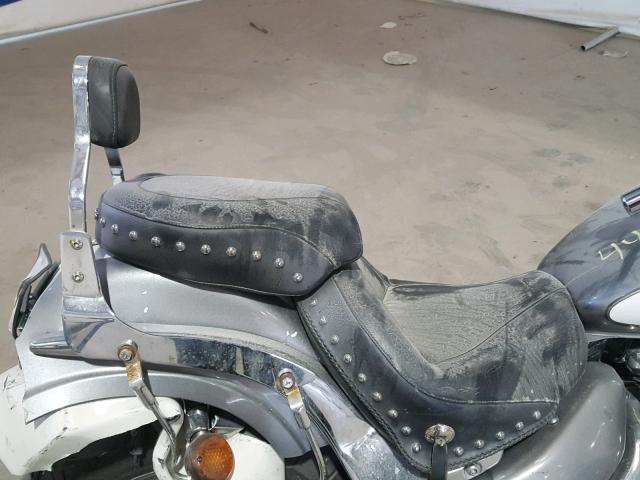 JS1VS54A132104323 - 2003 SUZUKI VL800 SILVER photo 6