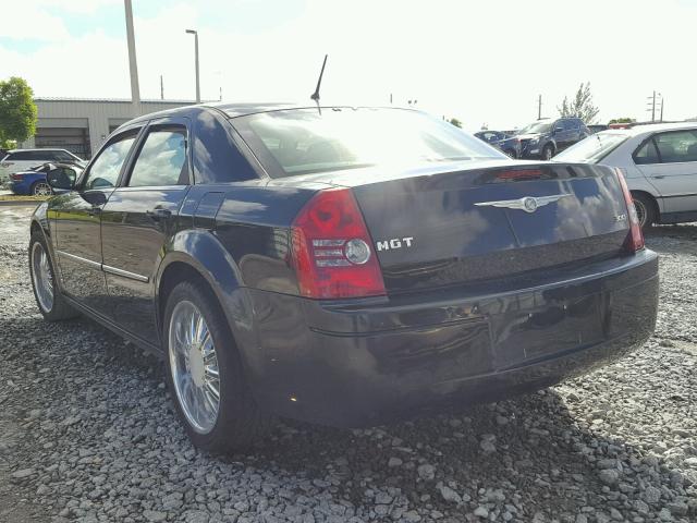 2C3KA43R58H208605 - 2008 CHRYSLER 300 LX BLACK photo 3