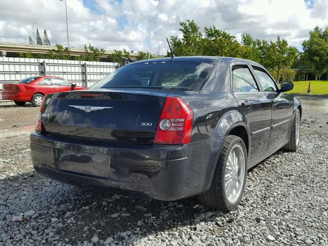 2C3KA43R58H208605 - 2008 CHRYSLER 300 LX BLACK photo 4