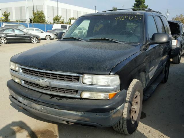 1GNEC13T02R190459 - 2002 CHEVROLET TAHOE C150 BLACK photo 2