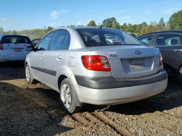 KNADE123966139966 - 2006 KIA RIO SILVER photo 3