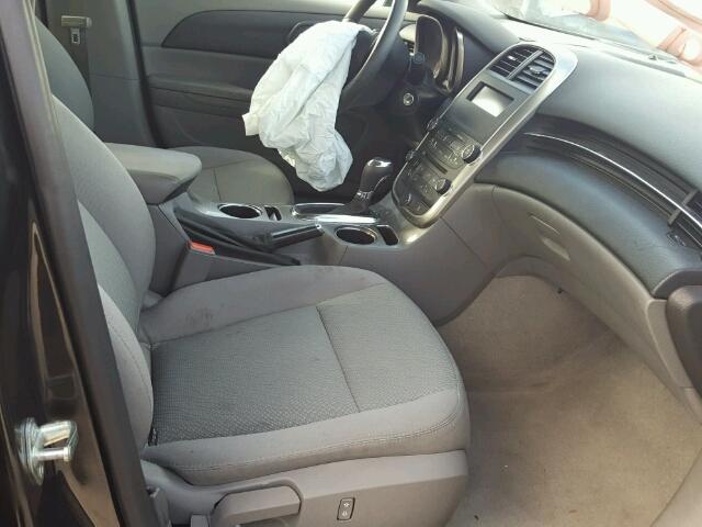 1G11B5SL1FF137952 - 2015 CHEVROLET MALIBU LS შავი ფოტო 5