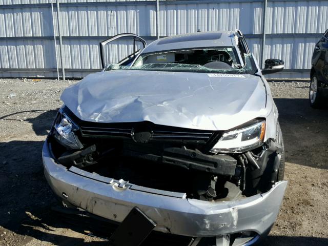 3VWD17AJ4EM335178 - 2014 VOLKSWAGEN JETTA SE SILVER photo 9