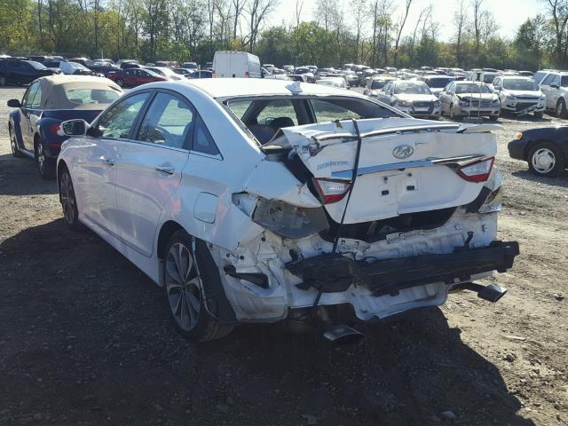 5NPEC4AC2EH844774 - 2014 HYUNDAI SONATA SE WHITE photo 3