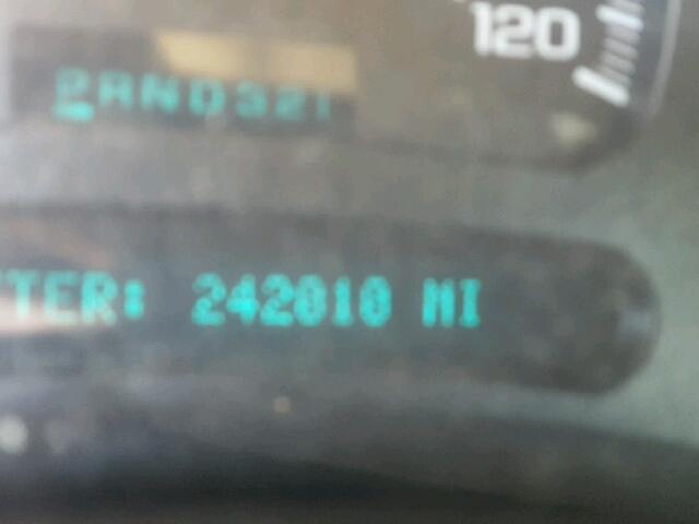 3GNEC16Z15G260653 - 2005 CHEVROLET SUBURBAN BLACK photo 8