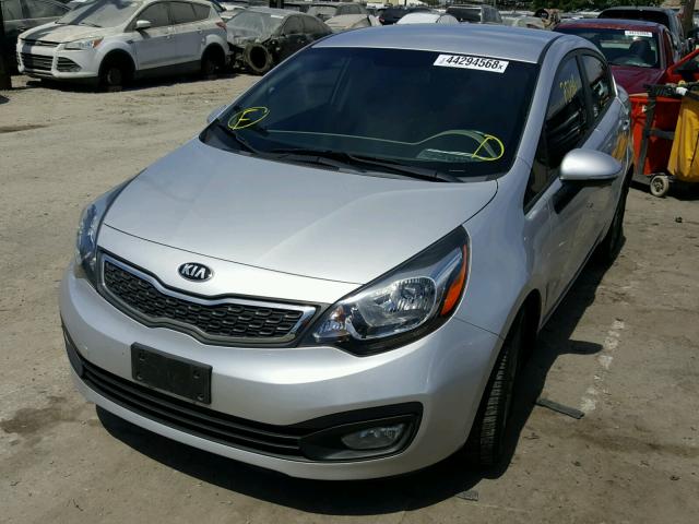 KNADN4A36E6365951 - 2014 KIA RIO EX SILVER photo 2