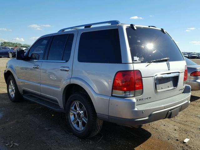 5LMEU88H25ZJ17982 - 2005 LINCOLN AVIATOR SILVER photo 3