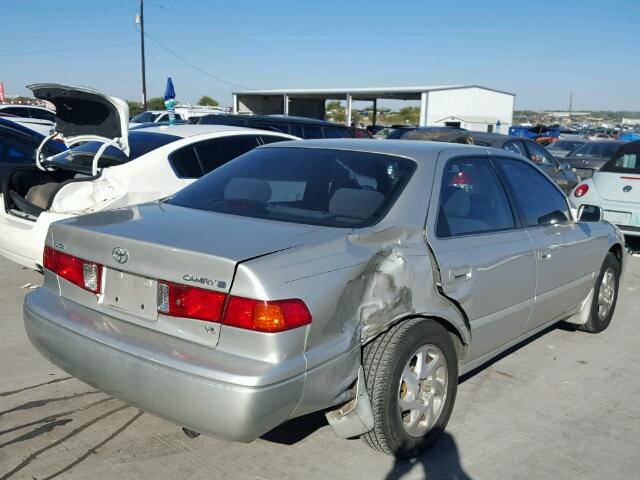 4T1BF22K81U119101 - 2001 TOYOTA CAMRY LE ვერცხლისფერი ფოტო 4