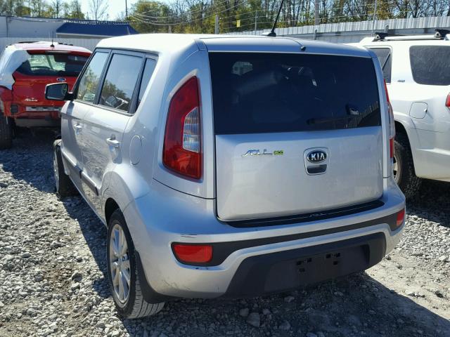 KNDJT2A61D7563484 - 2013 KIA SOUL + SILVER photo 3