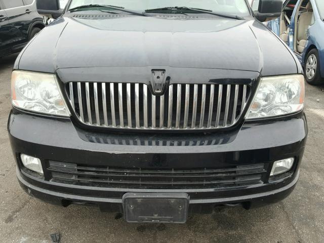 5LMFU27555LJ14943 - 2005 LINCOLN NAVIGATOR Қара фото 7