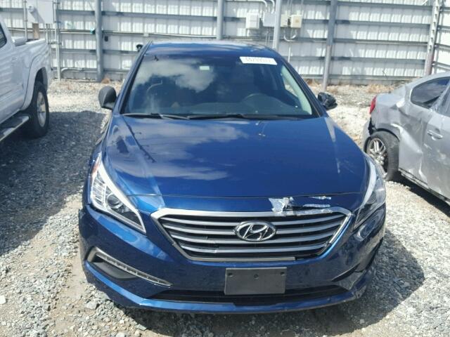 5NPE24AF5FH030214 - 2015 HYUNDAI SONATA BLUE photo 9