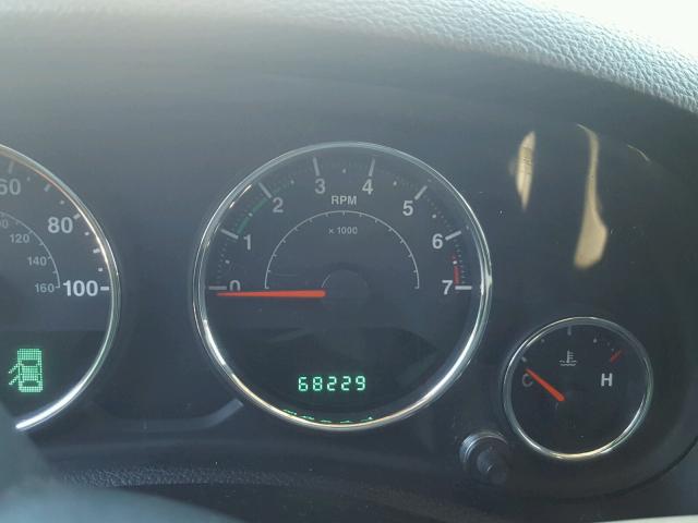 1C4BJWEG6CL114103 - 2012 JEEP WRANGLER U BLACK photo 8