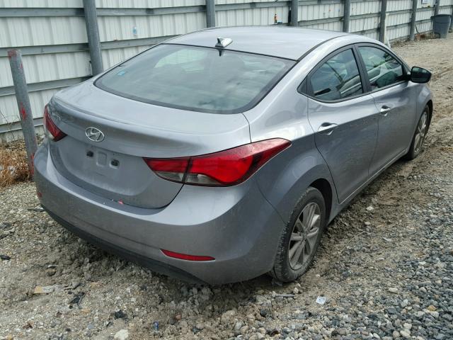 5NPDH4AE7GH771368 - 2016 HYUNDAI ELANTRA SE SILVER photo 4