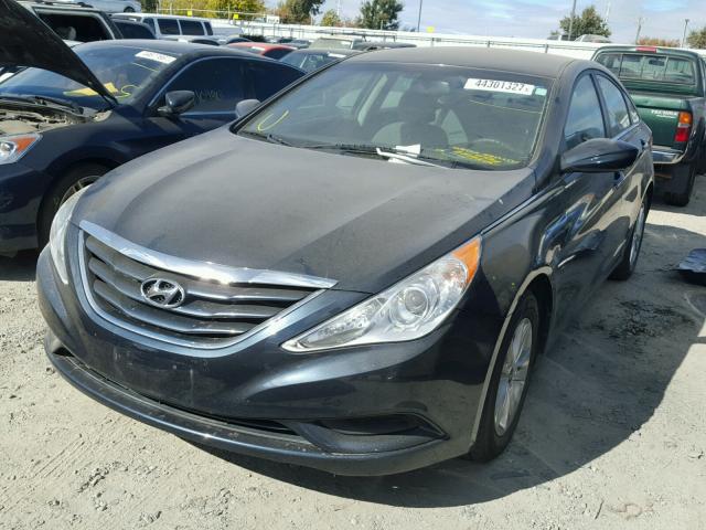 5NPEB4AC3DH811039 - 2013 HYUNDAI SONATA GLS BLUE photo 2