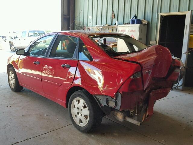 1FAFP34N77W290232 - 2007 FORD FOCUS ZX4 RED photo 3