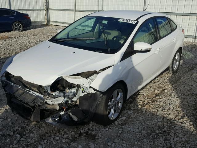 1FADP3F26EL361350 - 2014 FORD FOCUS SE WHITE photo 2