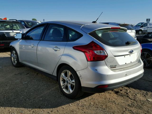 1FADP3K23DL136629 - 2013 FORD FOCUS SE SILVER photo 3