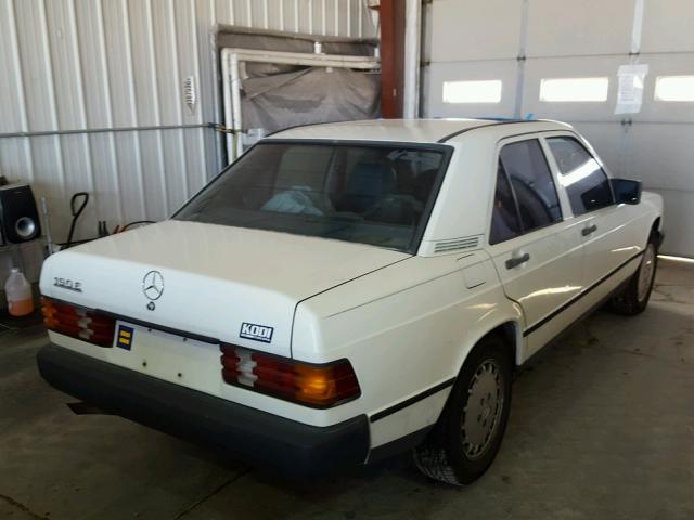 WDBDA24C2FF102242 - 1985 MERCEDES-BENZ 190 WHITE photo 4