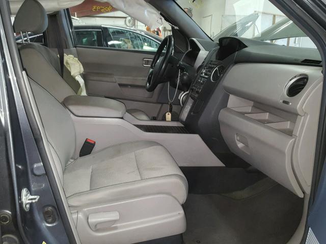 5FNYF4H20DB062472 - 2013 HONDA PILOT LX GRAY photo 5