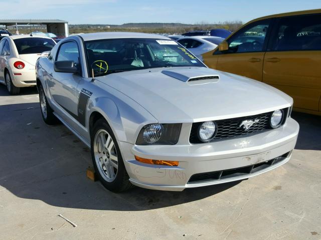 1ZVHT82H875350126 - 2007 FORD MUSTANG GT SILVER photo 1