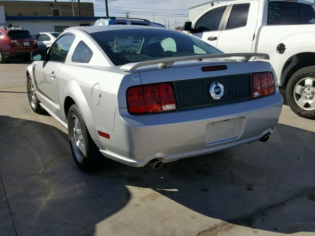 1ZVHT82H875350126 - 2007 FORD MUSTANG GT SILVER photo 3