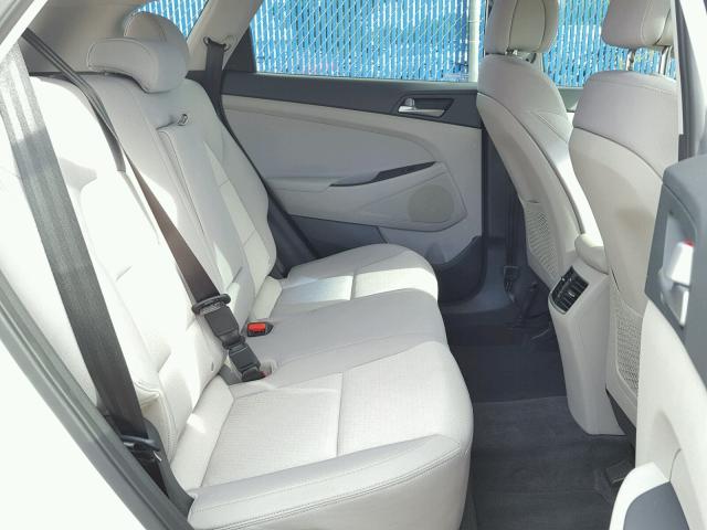 KM8J33A21HU311109 - 2017 HYUNDAI TUCSON WHITE photo 6