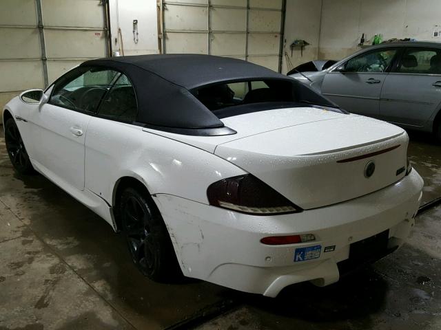WBSEK93507CY78816 - 2007 BMW M6 WHITE photo 3
