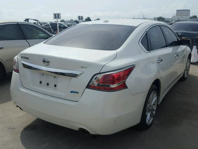 1N4AL3AP4EN235638 - 2014 NISSAN ALTIMA WHITE photo 4