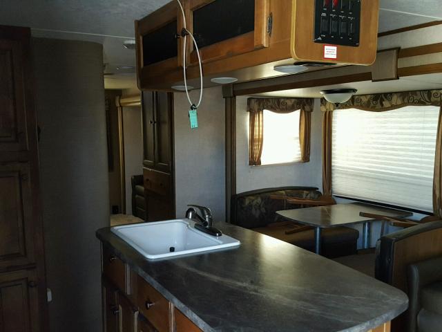 4YDT31624E1530215 - 2014 KEYSTONE SPRINTER TWO TONE photo 5