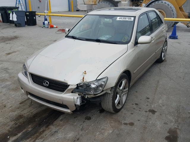 JTHBD192740094017 - 2004 LEXUS IS 300 GOLD photo 2