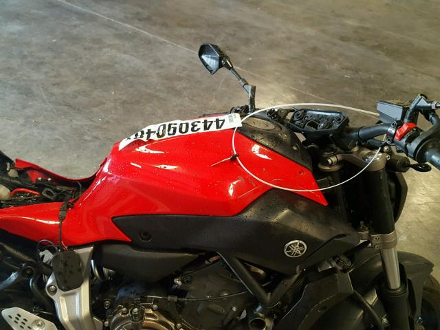 JYARM06E1FA003468 - 2015 YAMAHA FZ07 RED photo 5