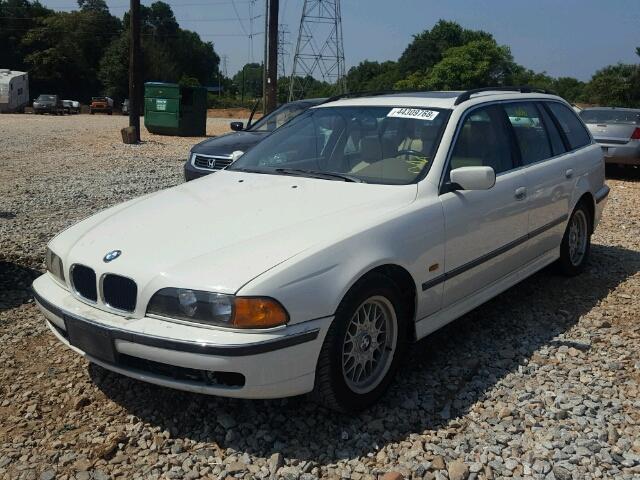 WBADP6342YBV64518 - 2000 BMW 528 IT AUT WHITE photo 2