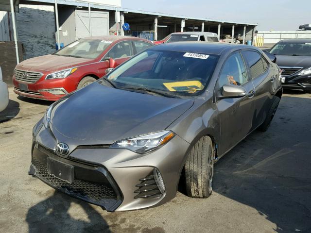 2T1BURHE8HC802928 - 2017 TOYOTA COROLLA L CHARCOAL photo 2