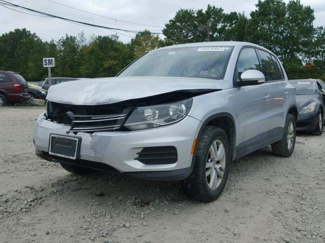 WVGBV7AX5DW509255 - 2013 VOLKSWAGEN TIGUAN S SILVER photo 2