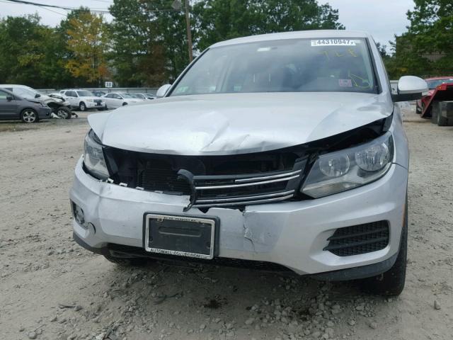 WVGBV7AX5DW509255 - 2013 VOLKSWAGEN TIGUAN S SILVER photo 9