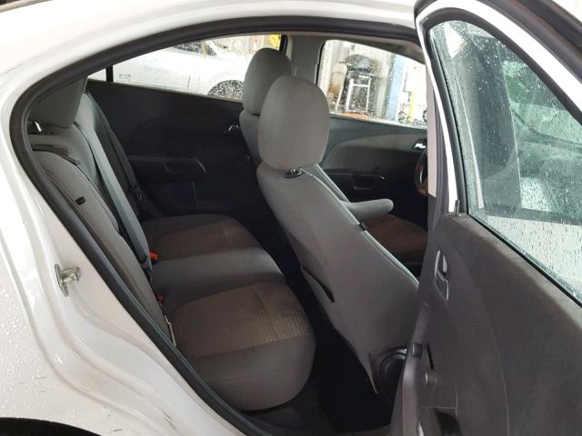 1G1JA5SH1D4215900 - 2013 CHEVROLET SONIC LS WHITE photo 6