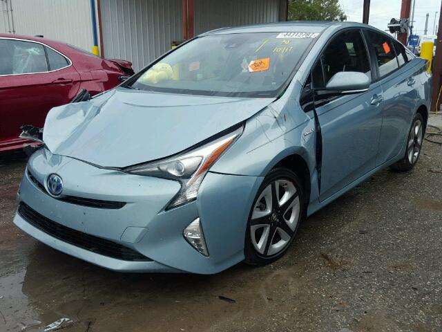 JTDKARFU6G3503349 - 2016 TOYOTA PRIUS BLUE photo 2