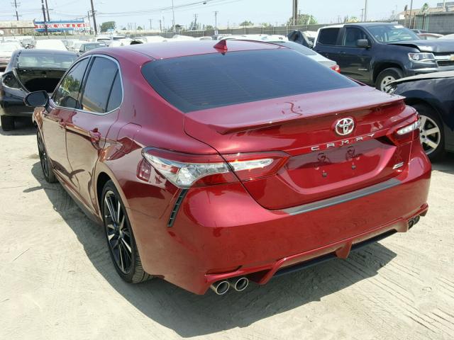 4T1B61HK7JU546738 - 2018 TOYOTA CAMRY XSE RED photo 3