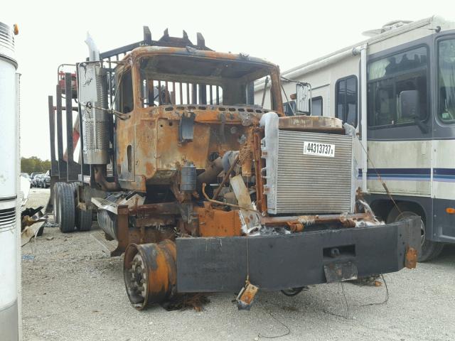 1M2AD62CX1W011276 - 2001 MACK 700 BURN photo 1