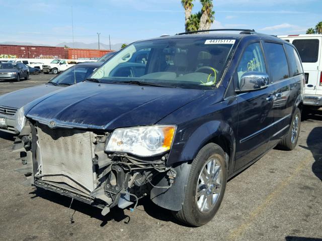 2A8HR64X79R633531 - 2009 CHRYSLER TOWN & COU BLUE photo 2