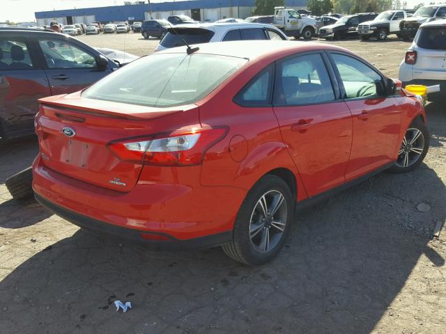 1FADP3F27EL320807 - 2014 FORD FOCUS SE RED photo 4