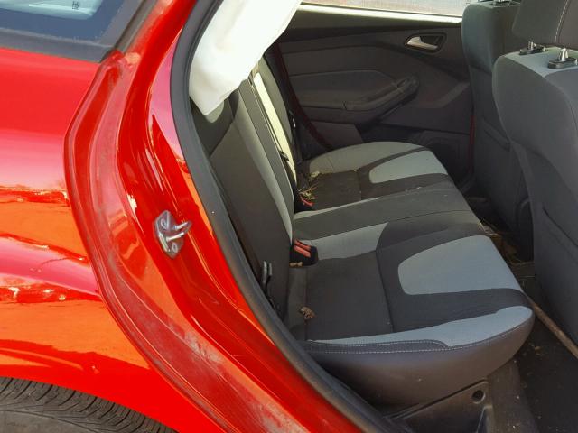 1FADP3F27EL320807 - 2014 FORD FOCUS SE RED photo 6