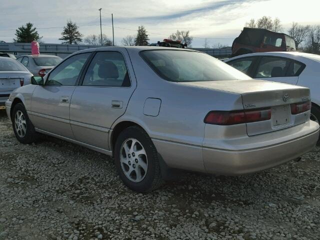 4T1BF22K6WU052389 - 1998 TOYOTA CAMRY CE BEIGE photo 3