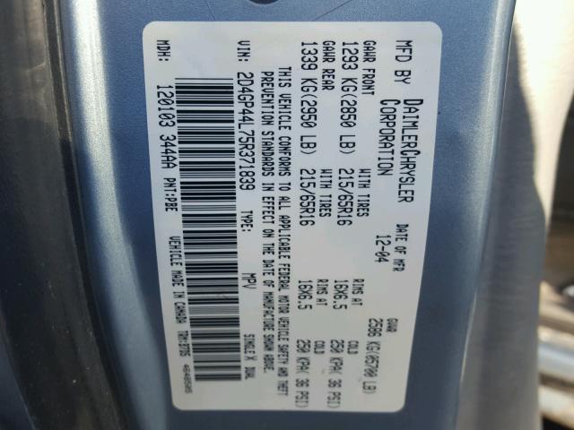 2D4GP44L75R371839 - 2005 DODGE GRAND CARA BLUE photo 10